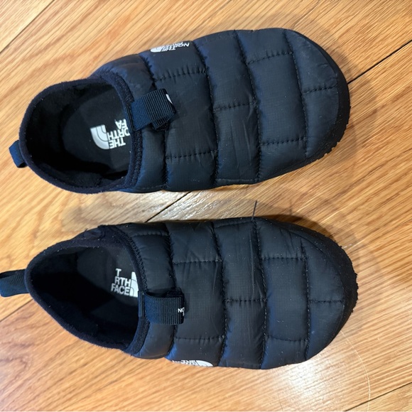 Youth THERMOBALL™ Traction Mules II - Northface, size 3 - Picture 2 of 9